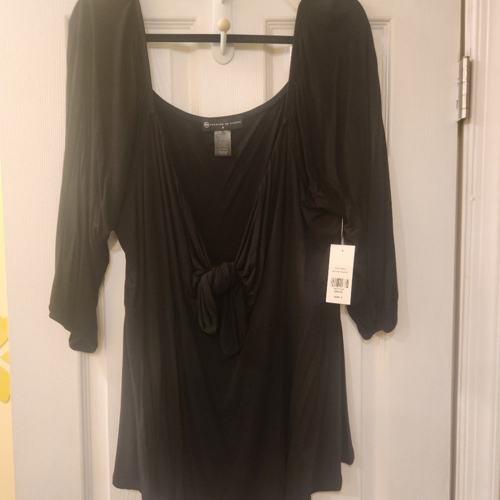 Fashion to Figure NWT Black 3/4 Sleeve Tie Front Blouse